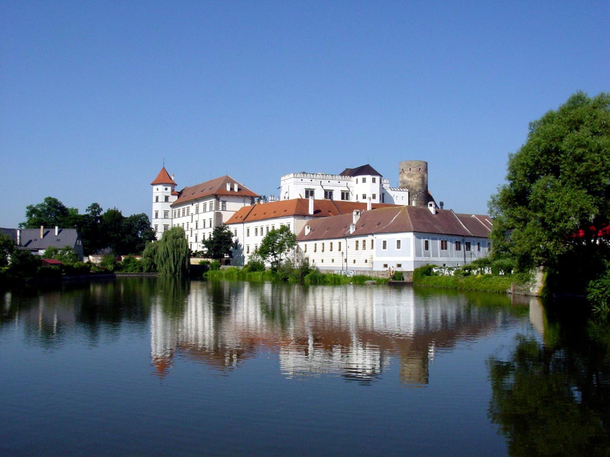 Penzion Kapitan Jindřichův Hradec Exterior foto